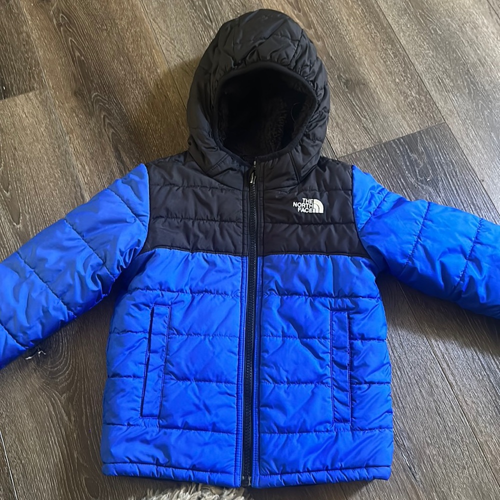 North face reversible puffer winter jacket 4T toddler boy